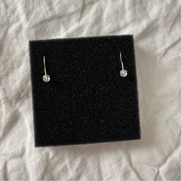 Handmade long drop freshwater pearl earrings with 18k gold fill dangle chain - Picture 9 of 10